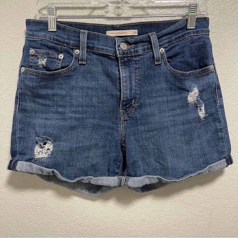 Levi’s Mid length Distressed Medium Wash Cuffed Shorts Size 28